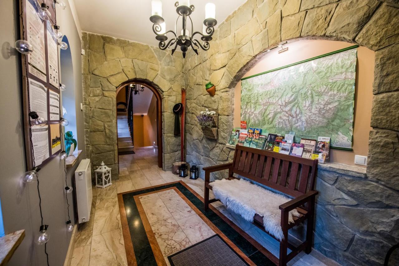 Apolonia Homestay